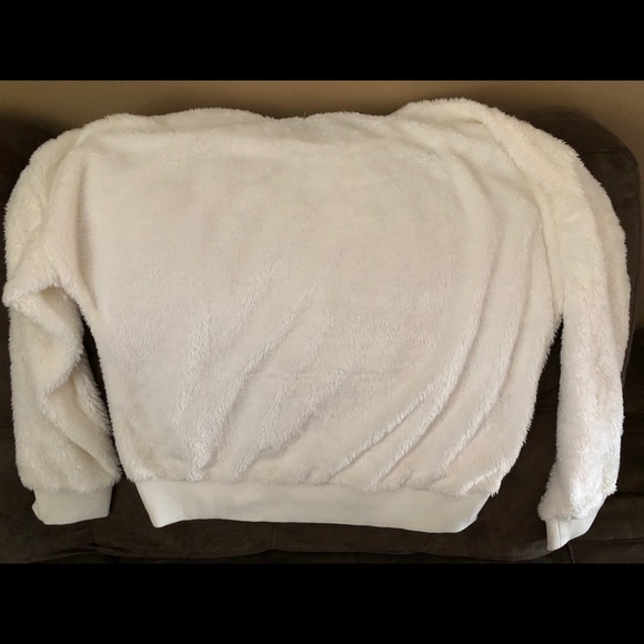 American Rag Fuzzy Sweatshirt / Sweater w/ Pearls - Picture 2 of 6